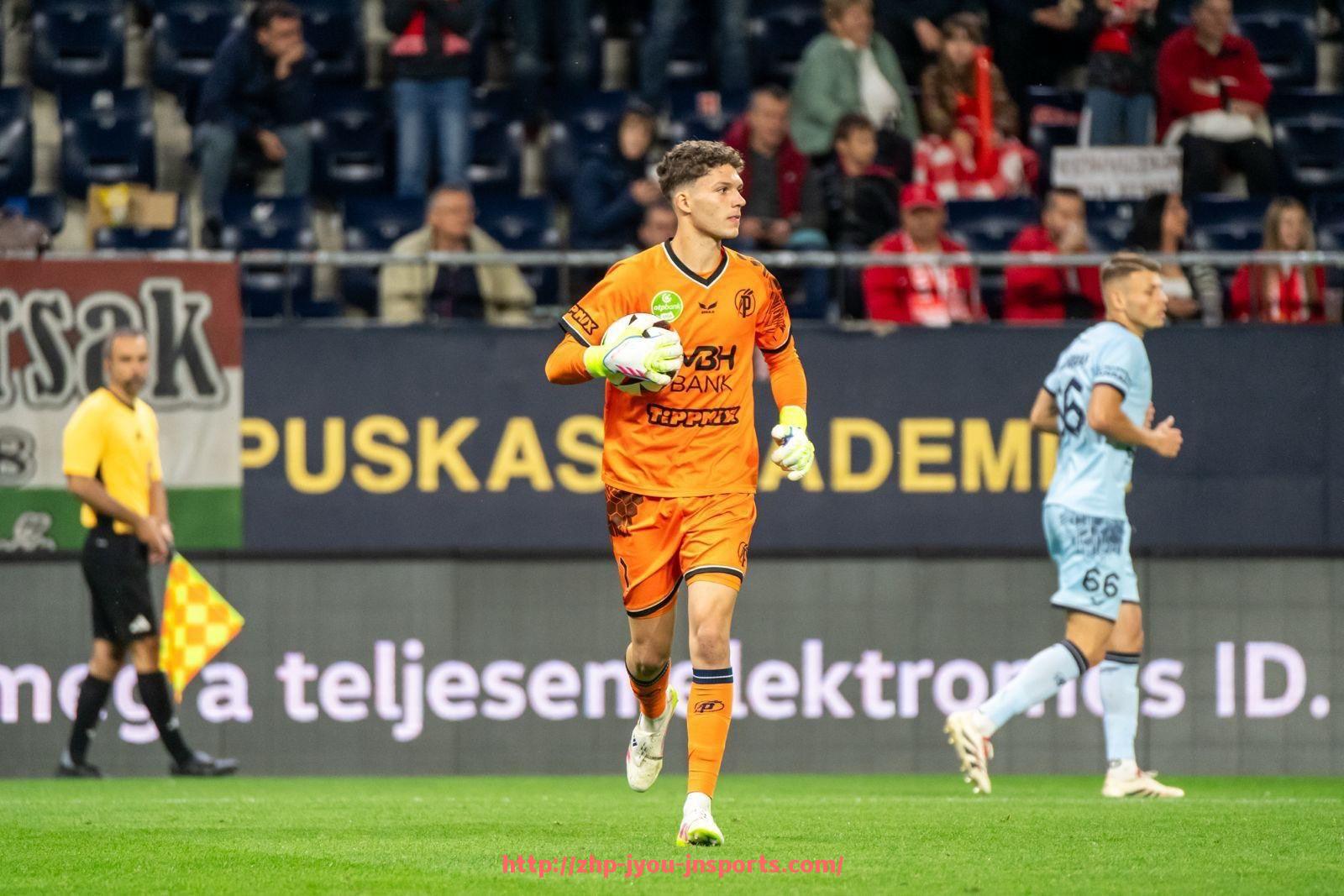 jiuyou九游娱乐-世俱杯历年晋级路径图详解:各大洲冠军如何突围成功